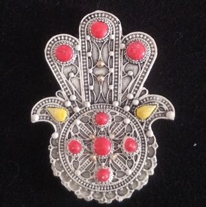 ALGERIA/BERBER JEWELRY CERAMIC/HAMZA HAND   SOUVENIR/HANDMADE/3D FRIDGE  MAGNET